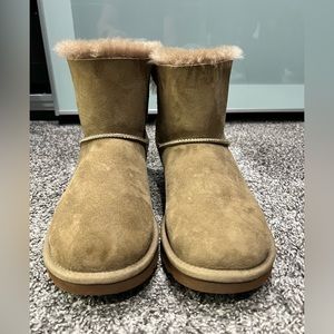 Women’s UGG boots